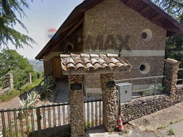 casa indipendente in vendita a Roccamontepiano in zona Terranova
