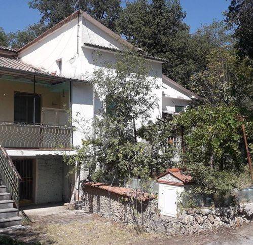 casa indipendente in vendita a Roccamontepiano