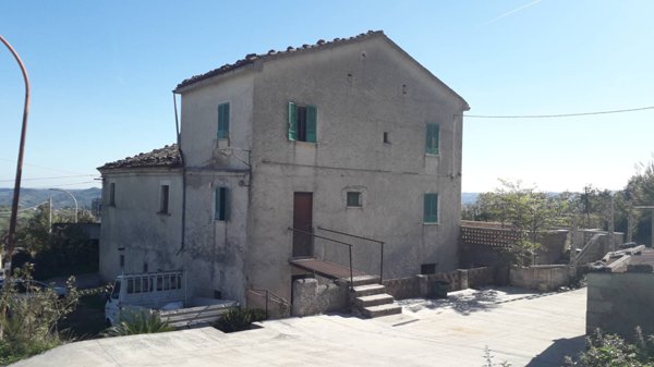 casa indipendente in vendita a Roccamontepiano in zona Terranova