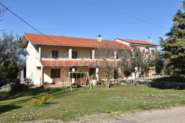 casa indipendente in vendita a Rocca San Giovanni