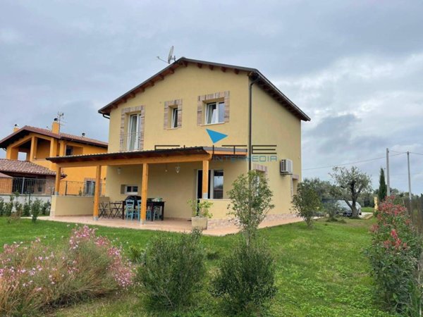 casa indipendente in vendita a Rocca San Giovanni