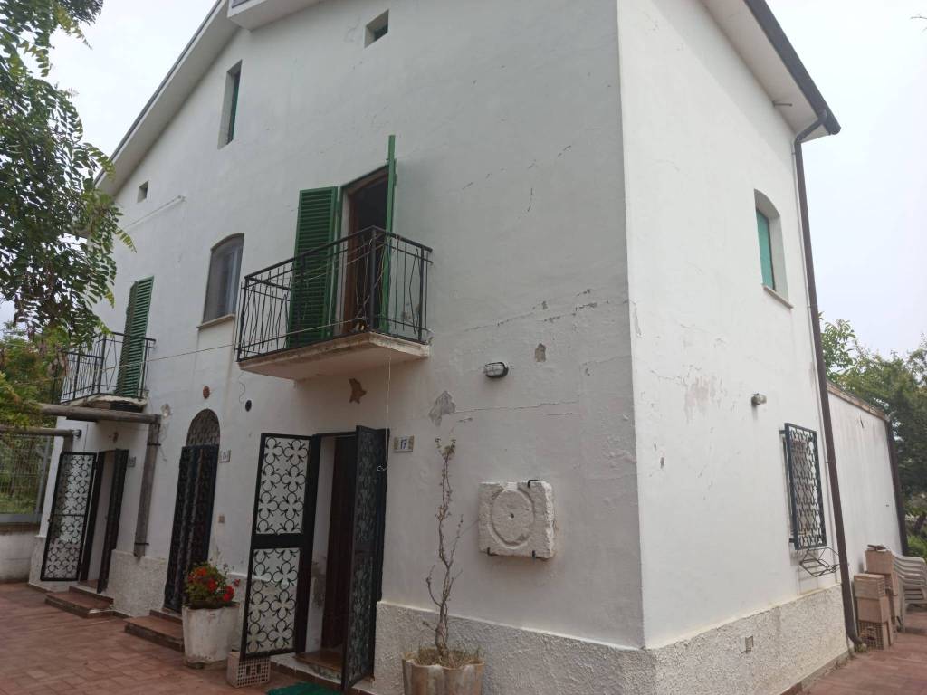 casa indipendente in vendita a Rocca San Giovanni