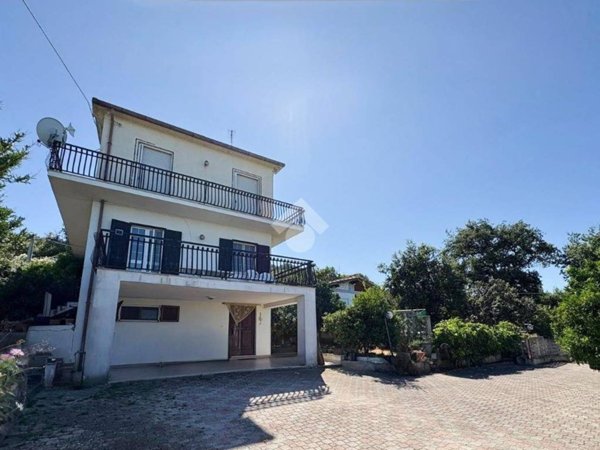 casa indipendente in vendita a Rocca San Giovanni in zona Vallevò