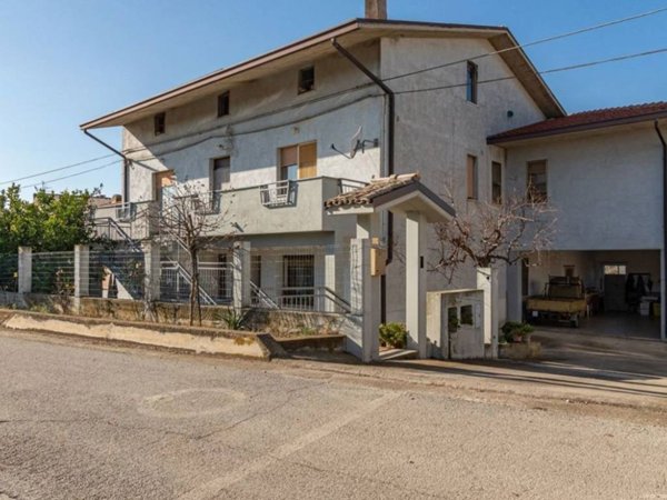 casa indipendente in vendita a Rocca San Giovanni in zona Piane Favaro