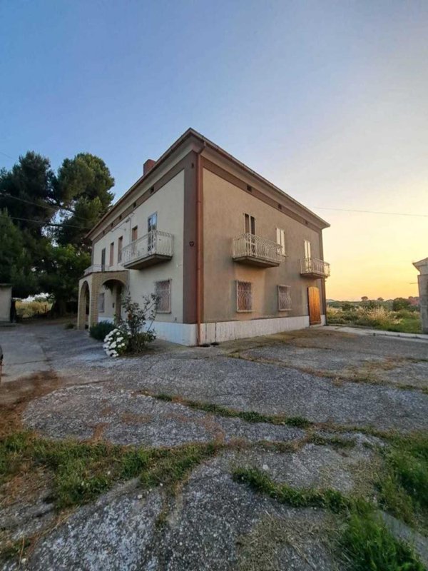 casa indipendente in vendita a Rocca San Giovanni