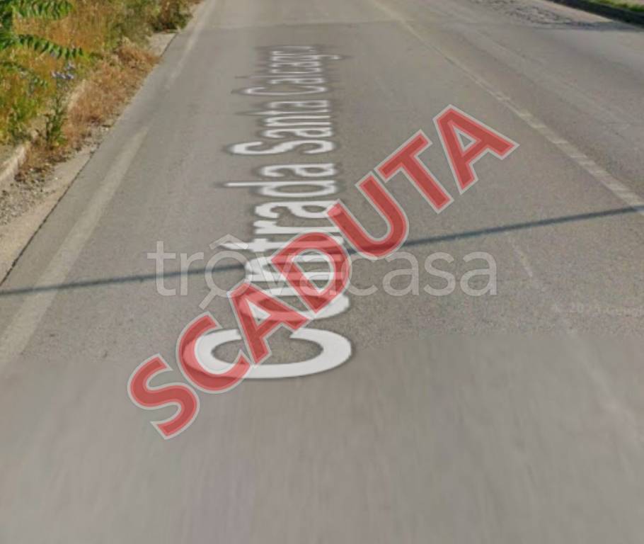 locale commerciale in vendita a Rocca San Giovanni in zona Santa Calcagna