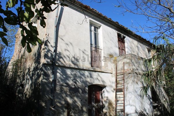 pentavano in vendita a Rocca San Giovanni