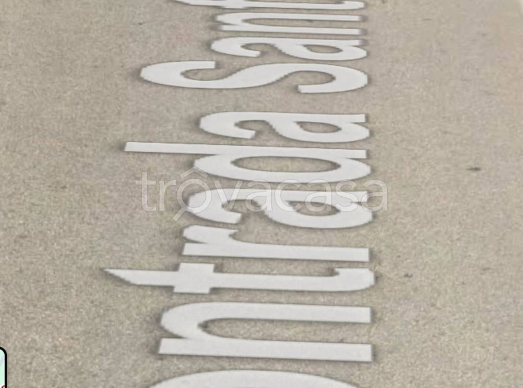 locale commerciale in vendita a Rocca San Giovanni in zona Santa Calcagna