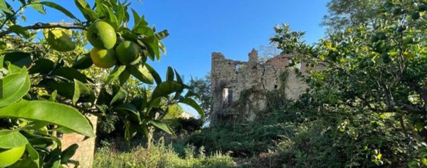 rudere in vendita a Rocca San Giovanni