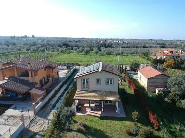 casa indipendente in vendita a Rocca San Giovanni