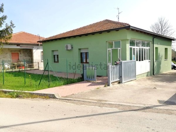 casa indipendente in vendita a Rocca San Giovanni