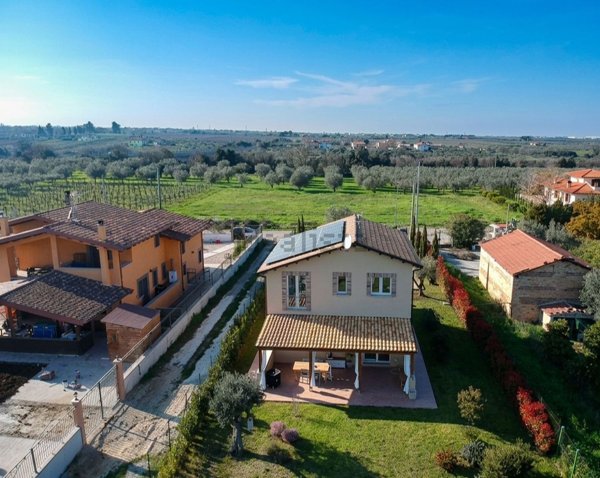 casa indipendente in vendita a Rocca San Giovanni