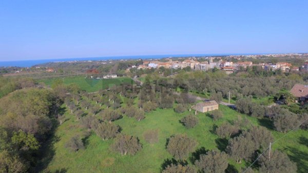 casa indipendente in vendita a Rocca San Giovanni in zona Perazza
