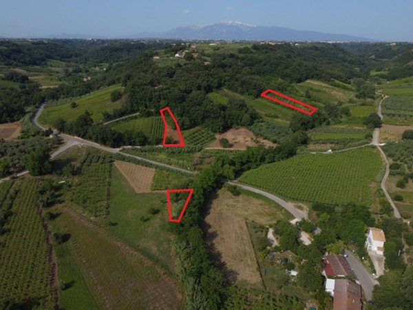 terreno agricolo in vendita a Rocca San Giovanni in zona Foce