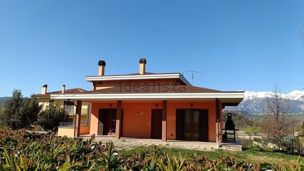 casa indipendente in vendita a Roccascalegna