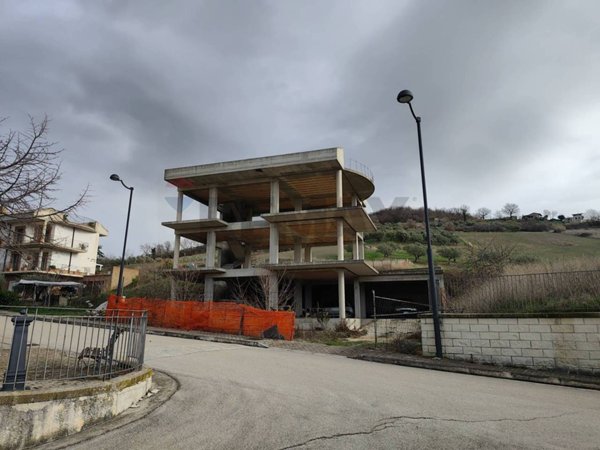 casa indipendente in vendita a Roccascalegna