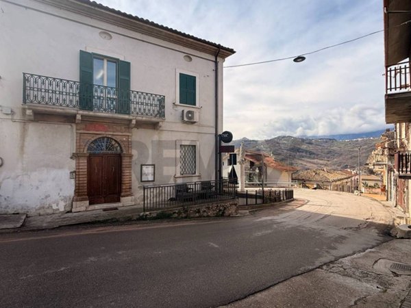 appartamento in vendita a Roccascalegna