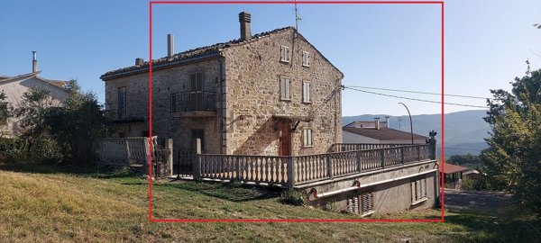 appartamento in vendita a Roccascalegna in zona Aia di Rocco