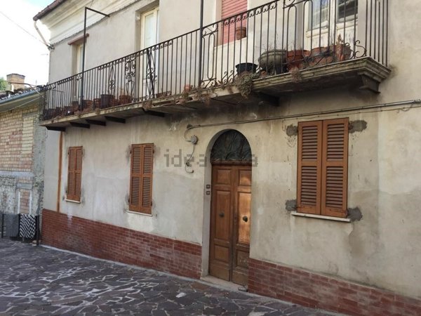 casa indipendente in vendita a Roccascalegna