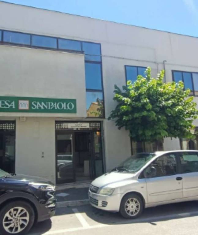 negozio in vendita a Roccaspinalveti