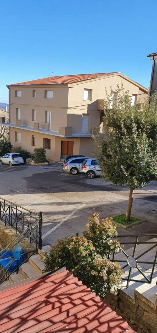 appartamento in vendita a Roccaspinalveti in zona Vallocchie