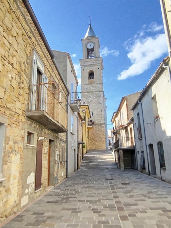 casa indipendente in vendita a Roccaspinalveti