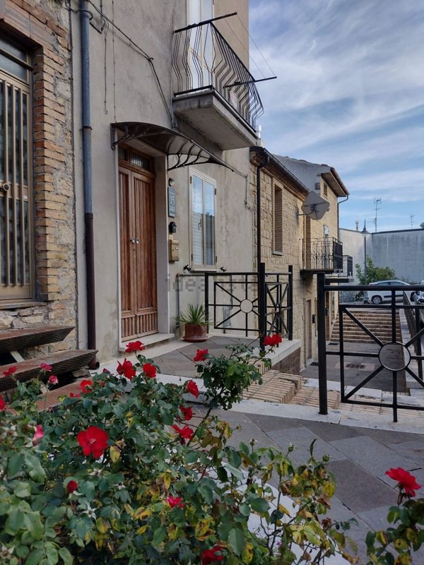 casa semindipendente in vendita a Roccaspinalveti