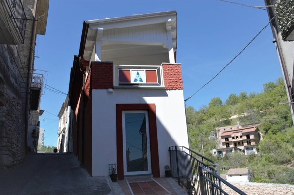 casa indipendente in vendita a San Buono