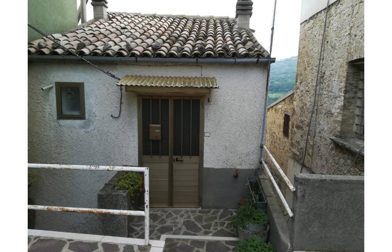 casa indipendente in vendita a San Buono