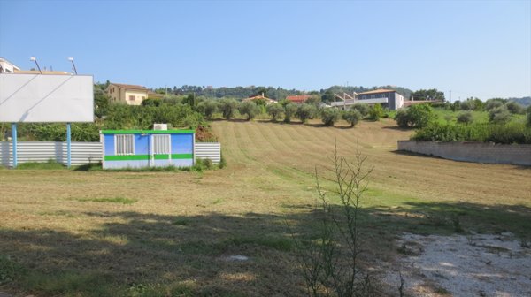 terreno edificabile in vendita a San Giovanni Teatino in zona Sambuceto