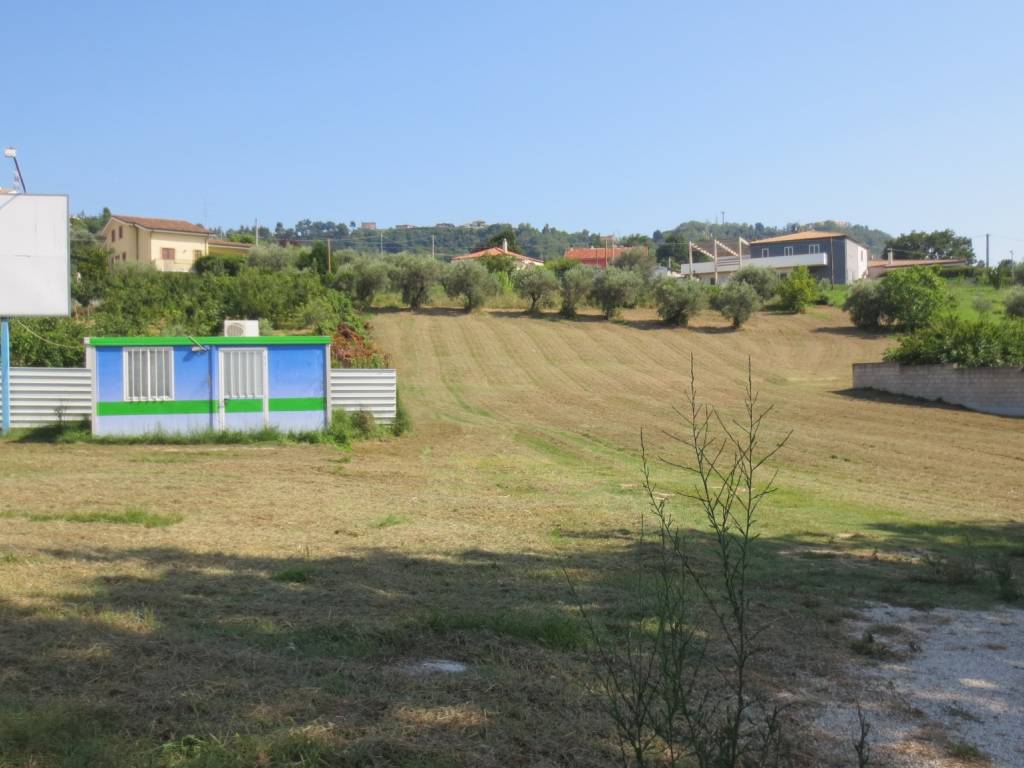 terreno agricolo in vendita a San Giovanni Teatino in zona Sambuceto