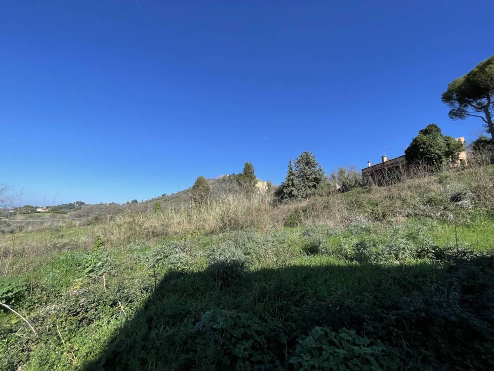 terreno edificabile in vendita a San Giovanni Teatino in zona Sambuceto