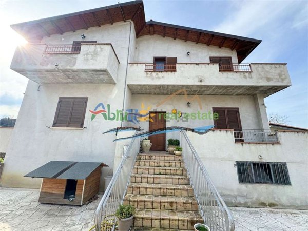 casa indipendente in vendita a San Giovanni Teatino in zona Sambuceto