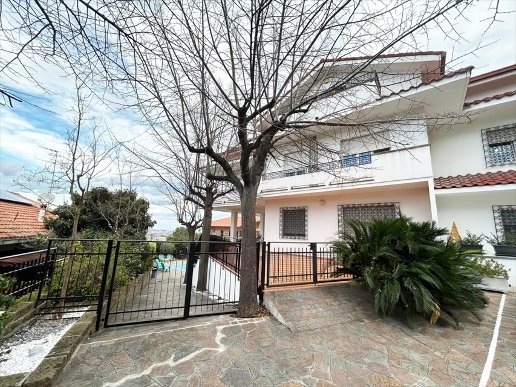 appartamento in vendita a San Giovanni Teatino in zona Sambuceto