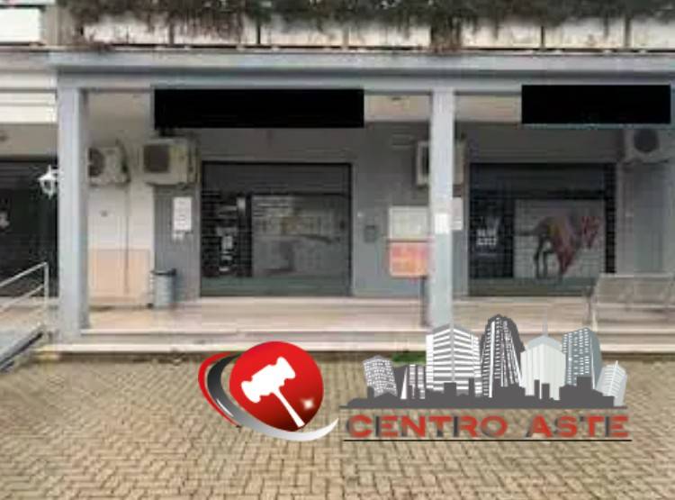 negozio in vendita a San Giovanni Teatino in zona Sambuceto
