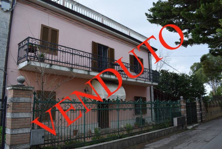 casa indipendente in vendita a San Giovanni Teatino