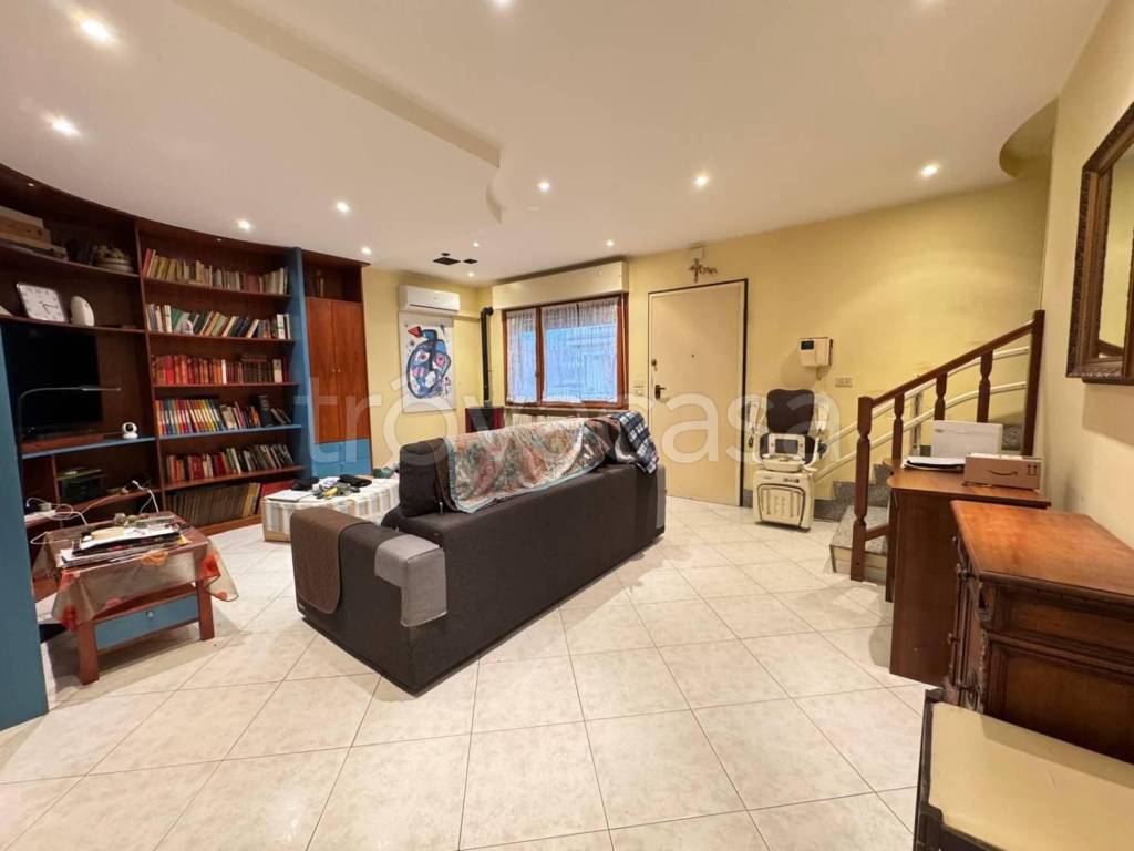 casa indipendente in vendita a San Giovanni Teatino in zona Sambuceto