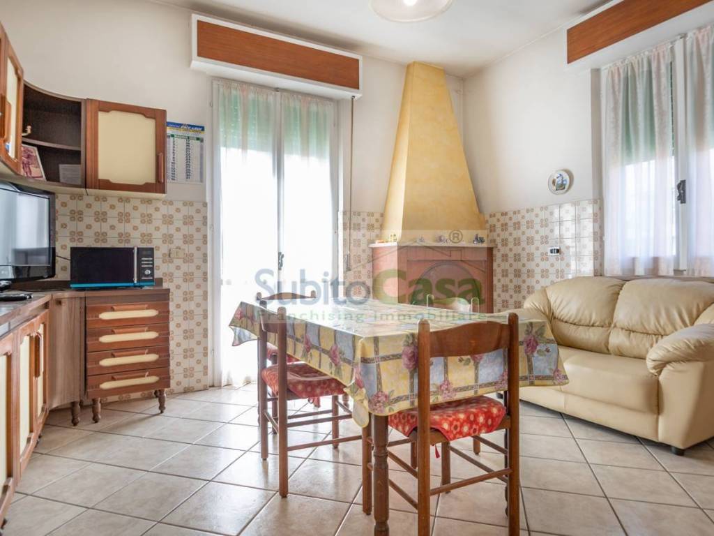 casa indipendente in vendita a San Giovanni Teatino in zona Sambuceto