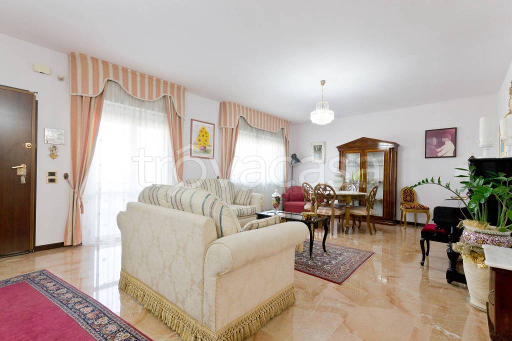 casa indipendente in vendita a San Giovanni Teatino in zona Sambuceto