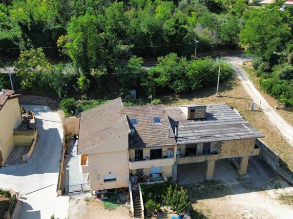 casa indipendente in vendita a San Giovanni Teatino