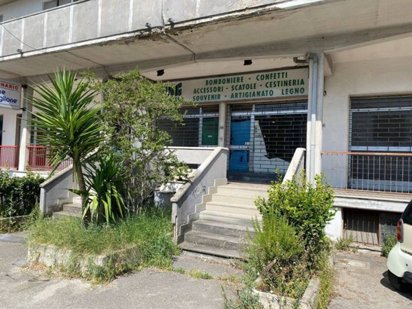 negozio in vendita a San Giovanni Teatino in zona Sambuceto