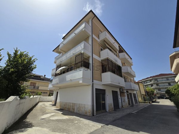appartamento in vendita a San Giovanni Teatino in zona Sambuceto