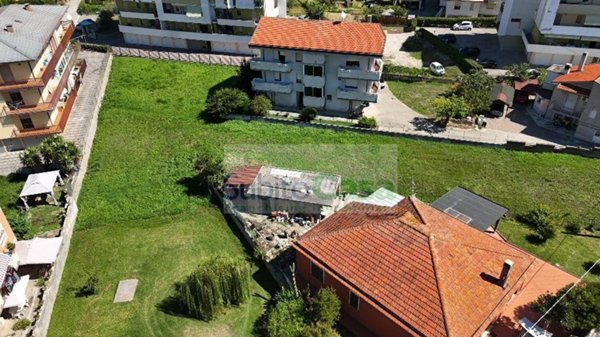 terreno edificabile in vendita a San Giovanni Teatino in zona Sambuceto