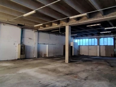 locale commerciale in vendita a San Giovanni Teatino