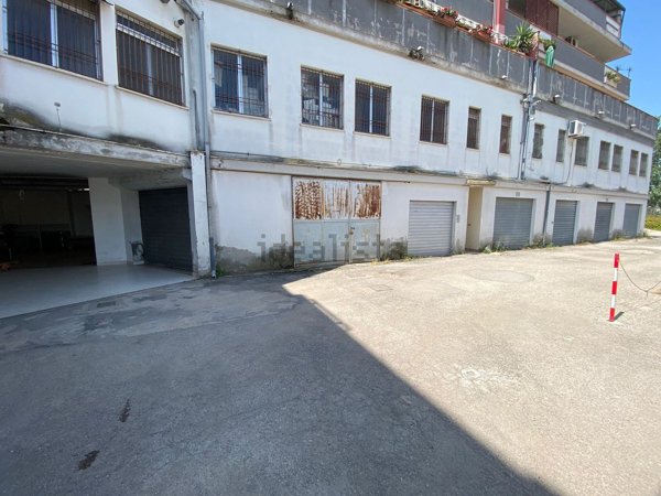 locale di sgombero in vendita a San Giovanni Teatino