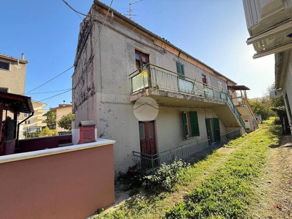 casa indipendente in vendita a San Giovanni Teatino in zona Sambuceto