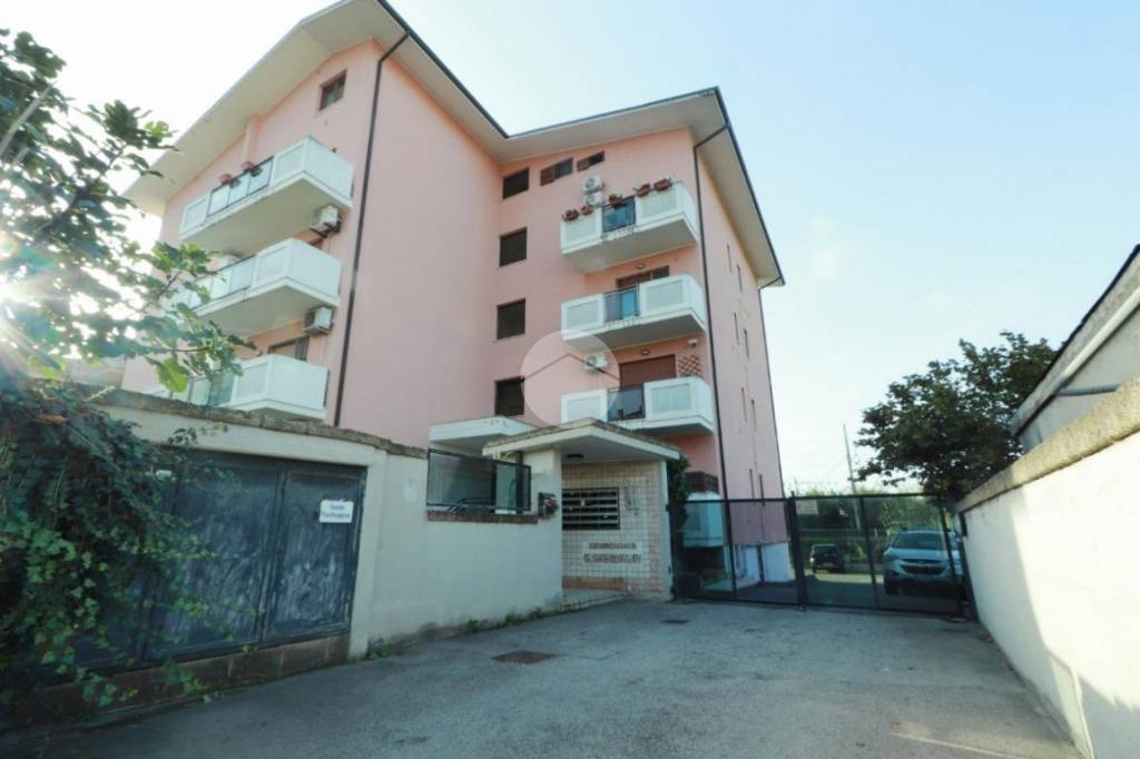 appartamento in vendita a San Giovanni Teatino in zona Sambuceto