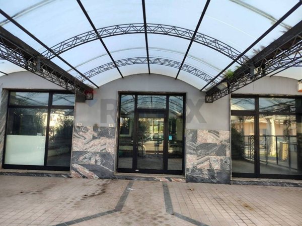 locale commerciale in vendita a San Giovanni Teatino