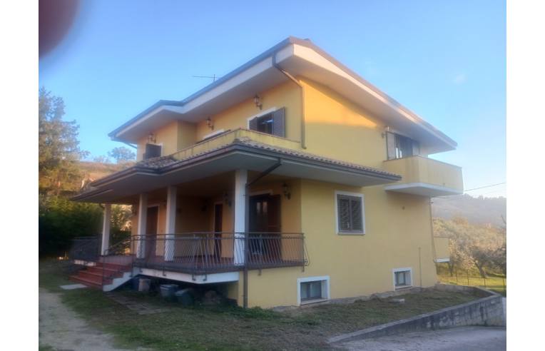 casa indipendente in vendita a San Giovanni Teatino in zona Sambuceto