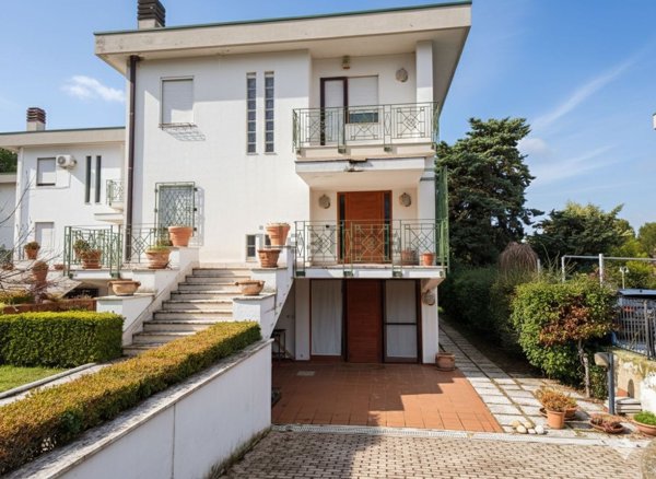 casa indipendente in vendita a San Giovanni Teatino